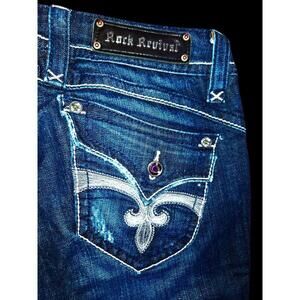 Rock Revival Distressed BootCut "Stephanie" jeans Tag Size 30, inseam 32